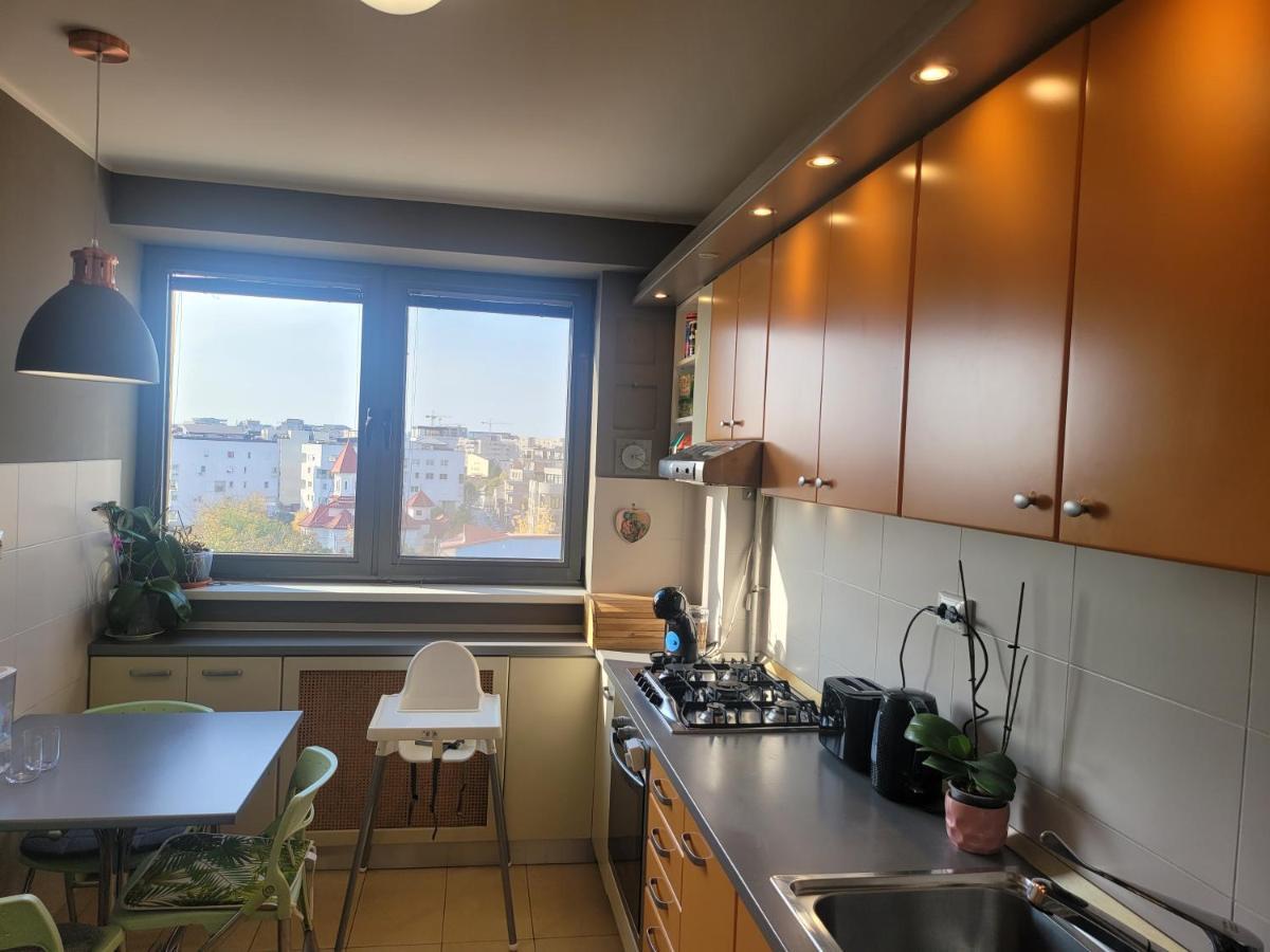 125 Sqm Family Friendly With Kids Room Bucharest Exterior photo