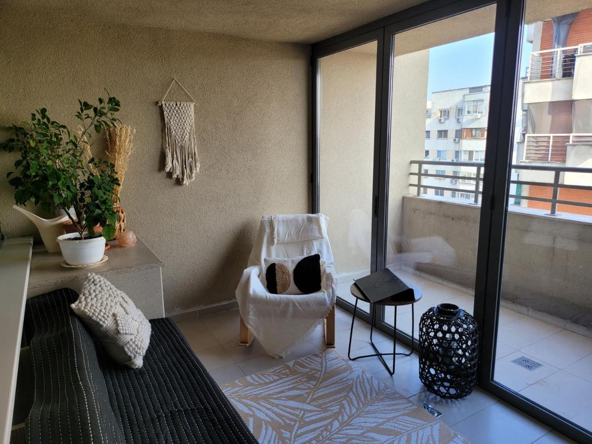 125 Sqm Family Friendly With Kids Room Bucharest Exterior photo